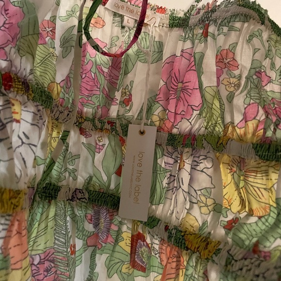 NWT Love the Label tiered ruffle seams, Mitzie Print tropical / resort tank top - Picture 2 of 5